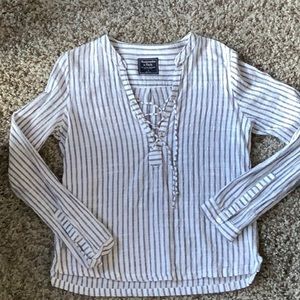 ABERCROMBIE & FITCH TOP LIKE NEW
